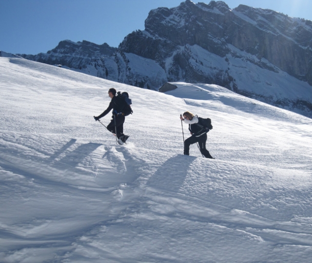  snowshoe hike Haute Savoie 
